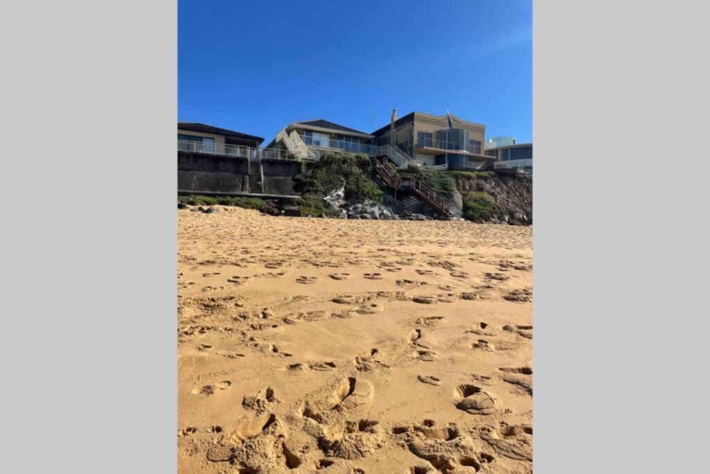 Absolute Beachfront Surf Unit In Terrigal/Wambi Wamberal ภายนอก รูปภาพ
